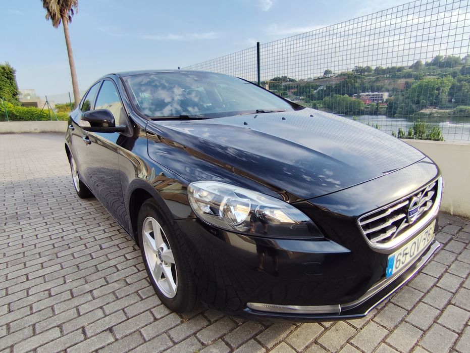 Volvo V40 2.0 D2 Kinetic (120 cv) – 2016 – Nacional – Excelente Estado