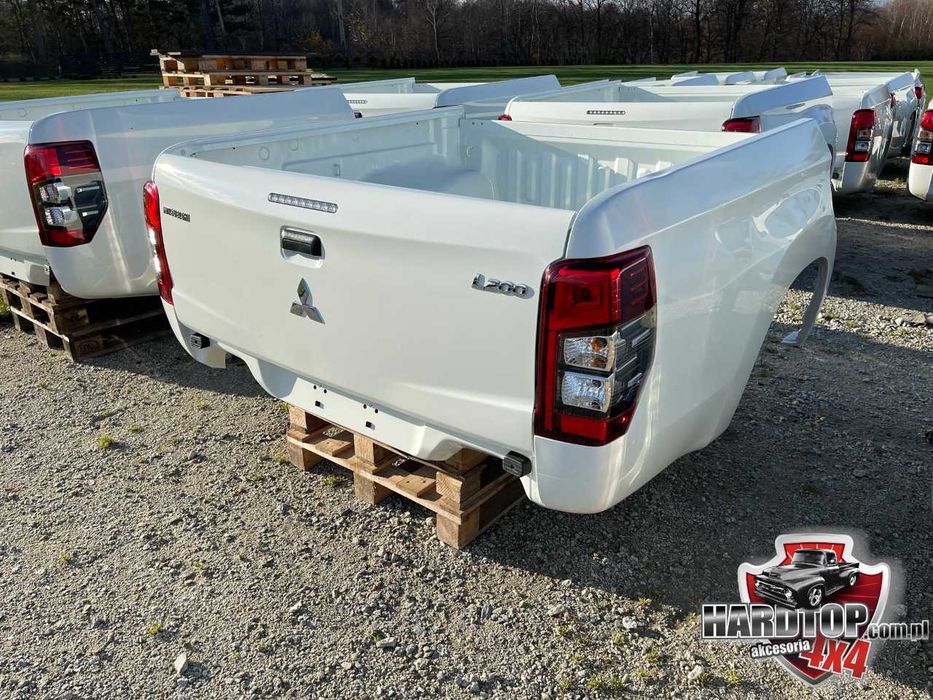 Nadwozie PAKA Mitsubishi L200 4x4 pickup skrzynia burta nowa 4 drzwi