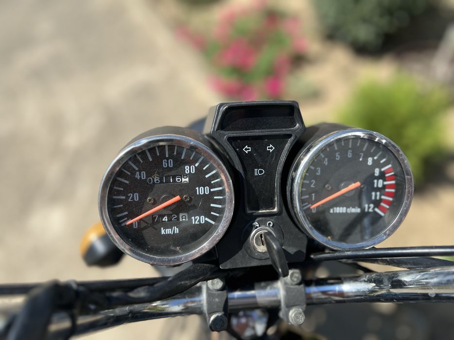Продам альфу мустанг 110