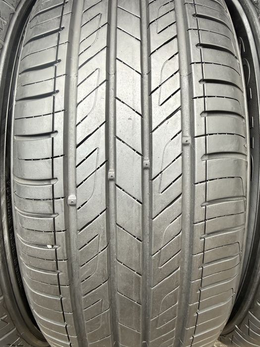 Літні шини 215/55 R17 Kumho Solus HS63 4шт. 95% 2024