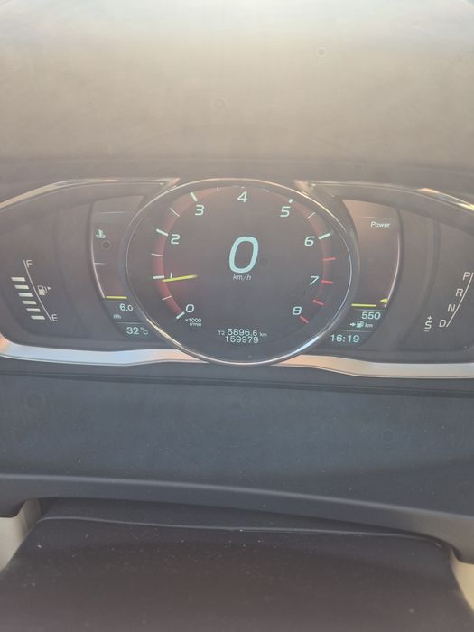 VOLVO S60 rok 2015 benzyna