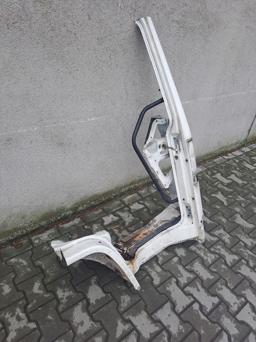 ćwiartka Bok słupek próg Prawy Kabiny Volvo FL 6 00-06