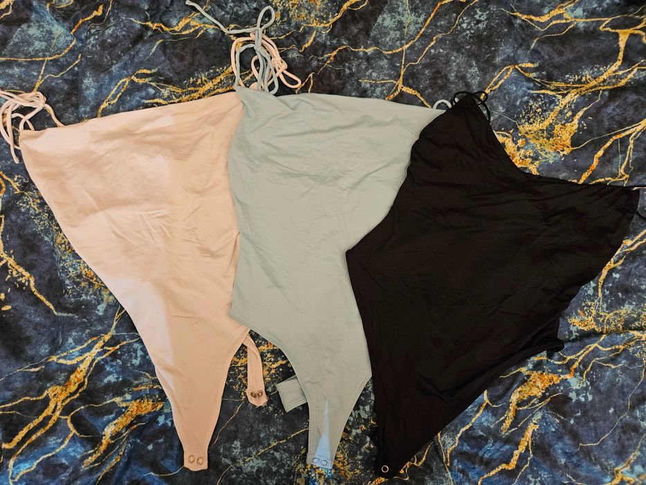 Body biale,czarne, blekitne, bershka,  rozm. S/M