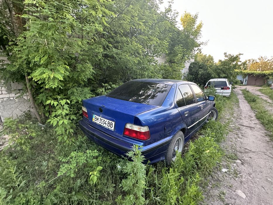 Продам BMW E36 1.8 бензин механіка