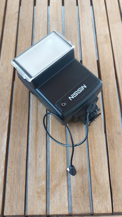 Lampa błyskowa NISSIN