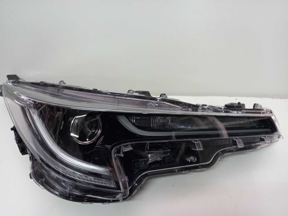 Toyota corolla е210 фара левая full led -euro
