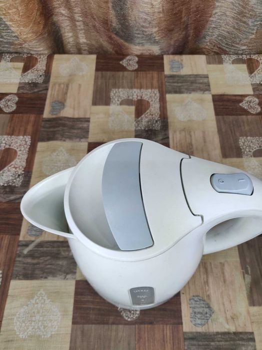 Электрочайник, электрический чайник PHILIPS HD 4646.