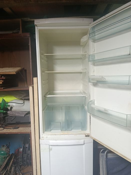 Продам холодильник фірми Електролюкс