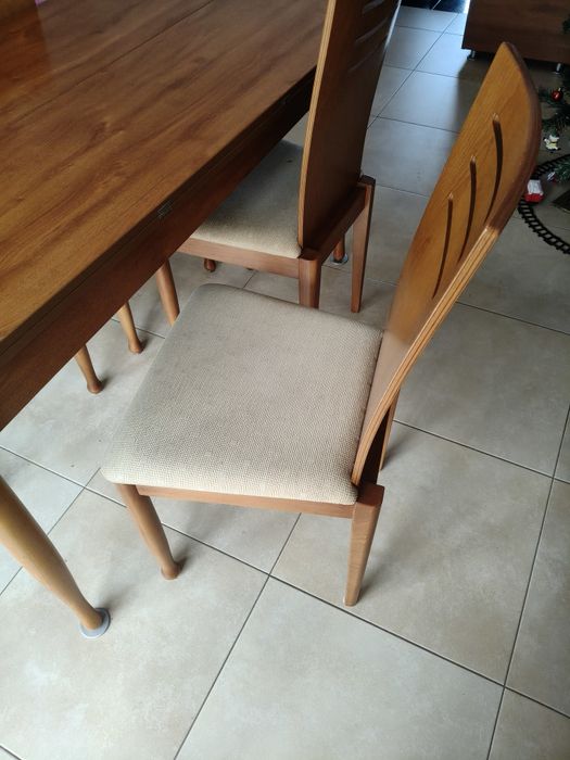 Mesa sala extensível 4 cadeiras