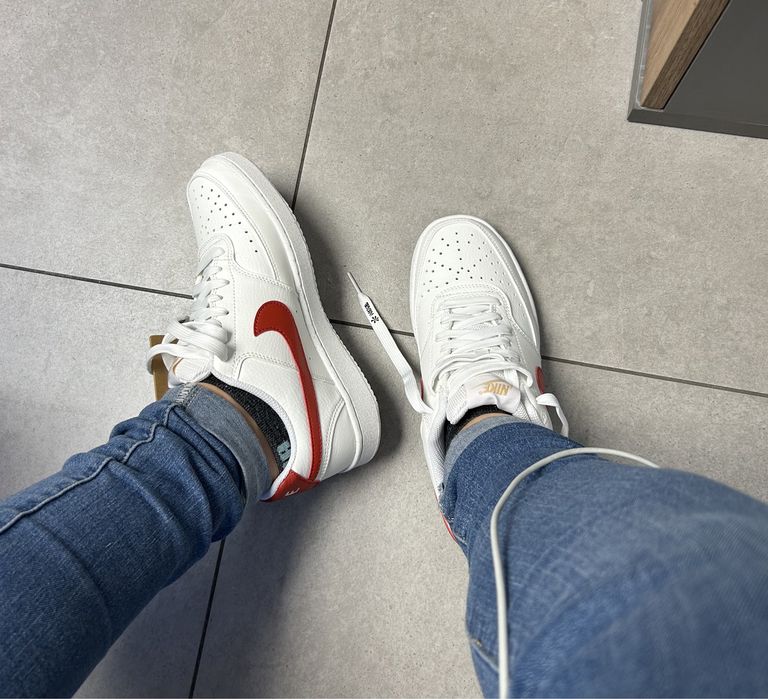 Nike lifestyle court vision 38,5 białe czerwone sneakersy niskie