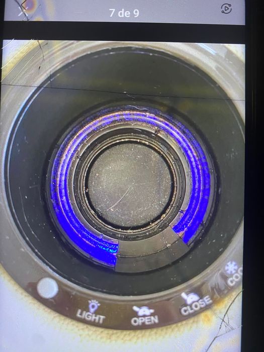 Sofà com varias opposé em bom estado