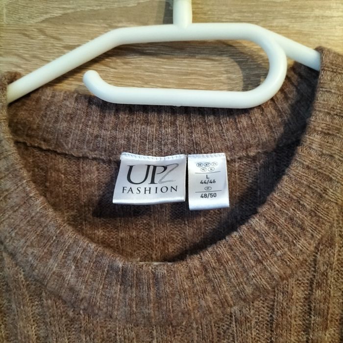 Damski sweter z włóczki roz L/ XL