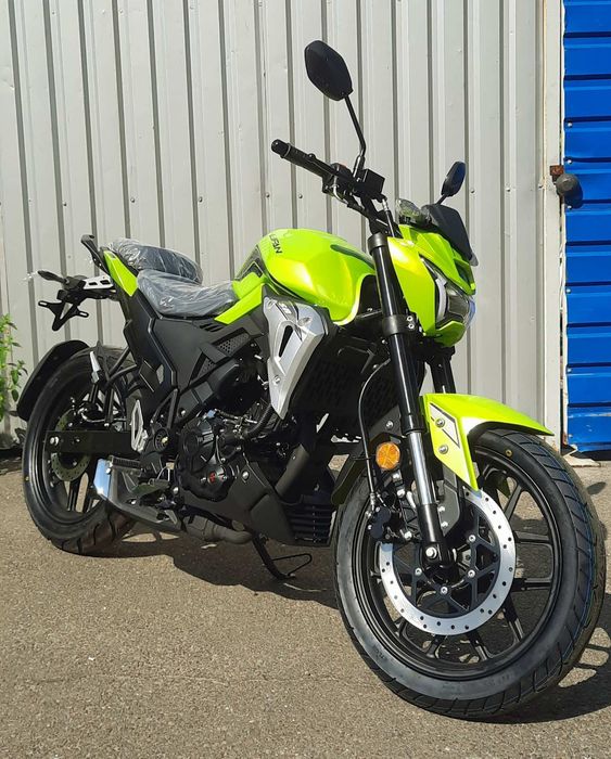 Мотоцикл Lifan SR220