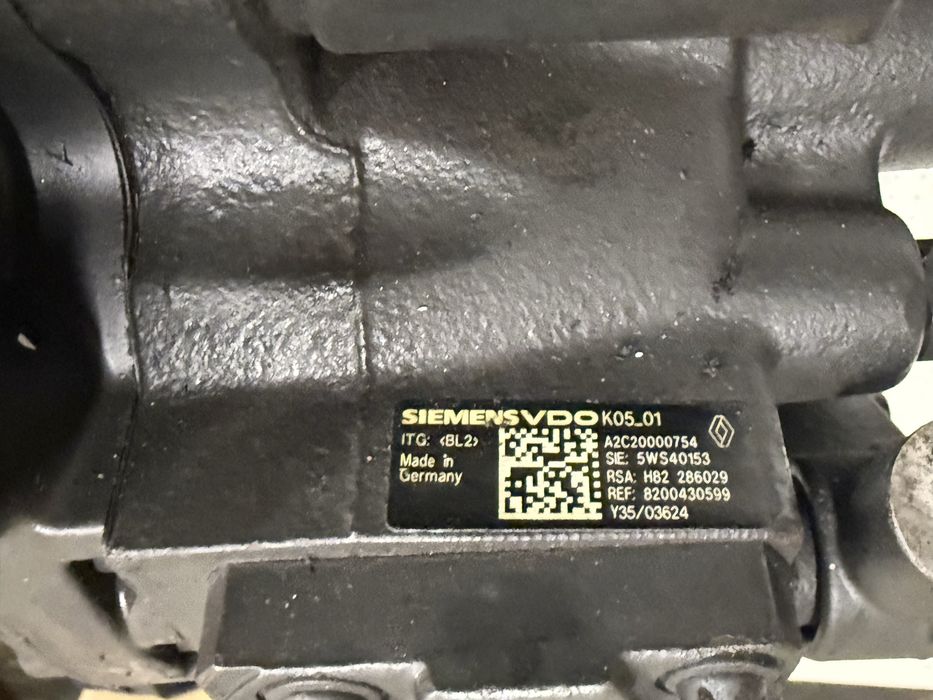 Паливний насос високого тиску ТНВД Renault 1.5 DCi 8200430599 Рено
