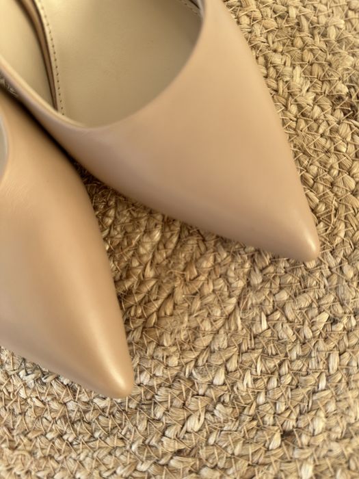 Туфли Estro нюд, 39 (маломерят на 38), каблук ~10 см, состояние новых