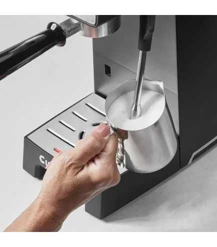Кавоварка ріжкова Cuisinart EM160E