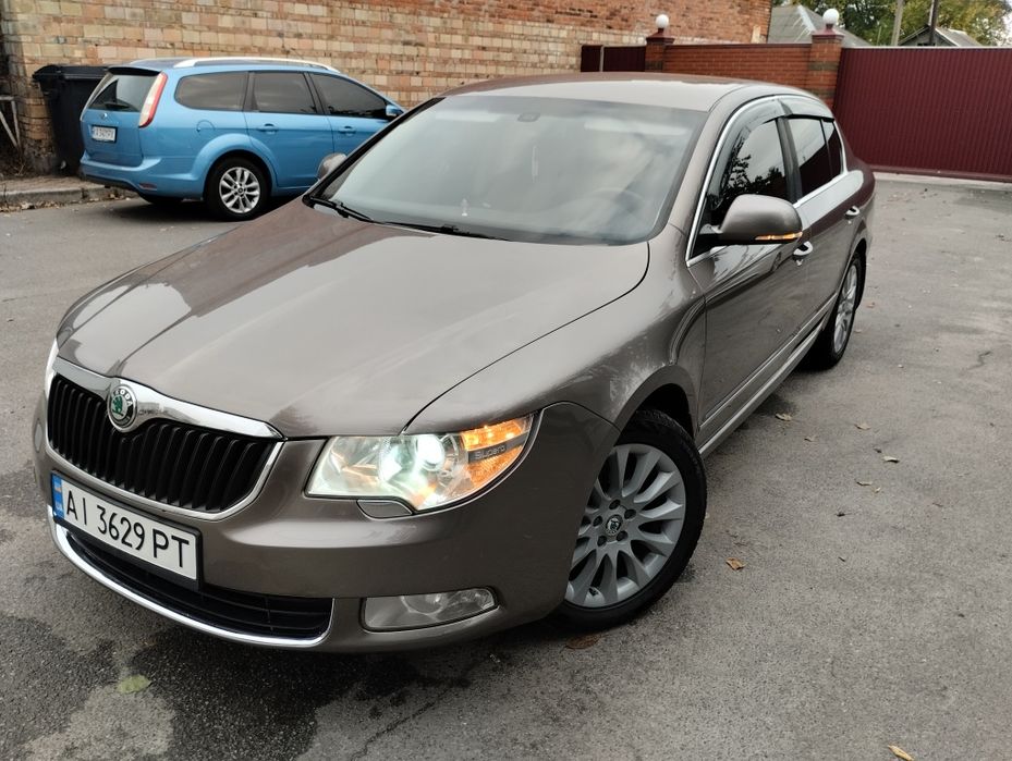 Skoda Superb Liftbek