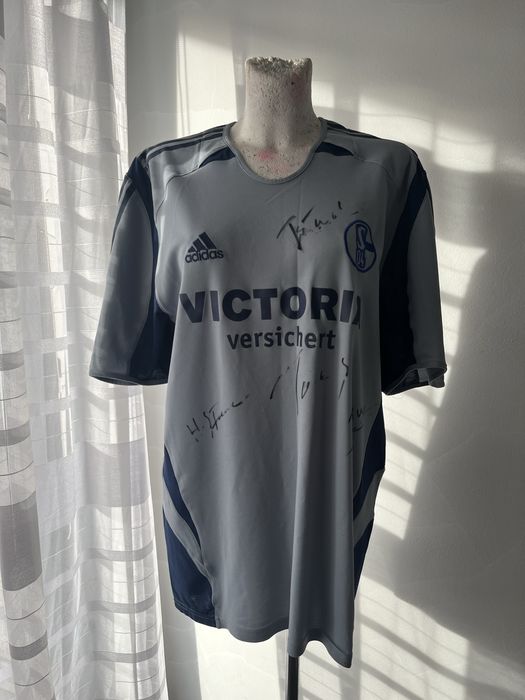 Koszulka Schalke 04 z autografami
