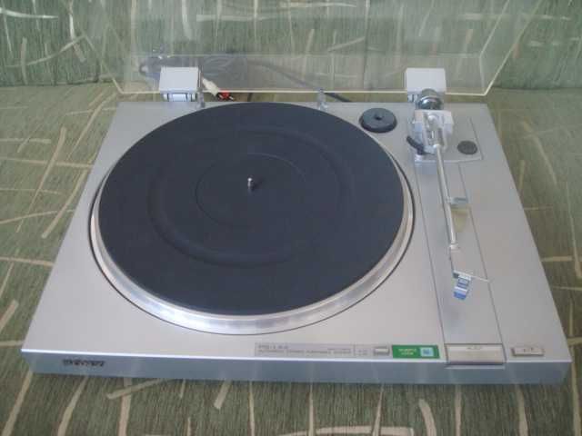 Продам проигрыватель пластинок Pioneer, Sony