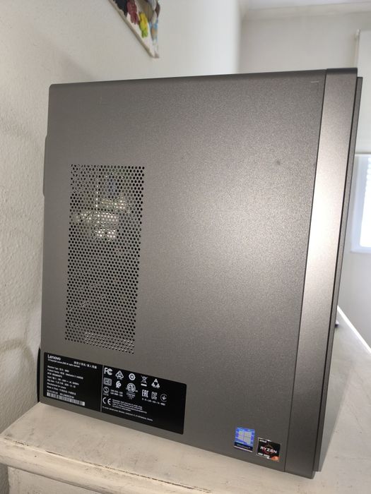 Torre LENOVO Ryzen 5 8Gb Ram + Monitor LG