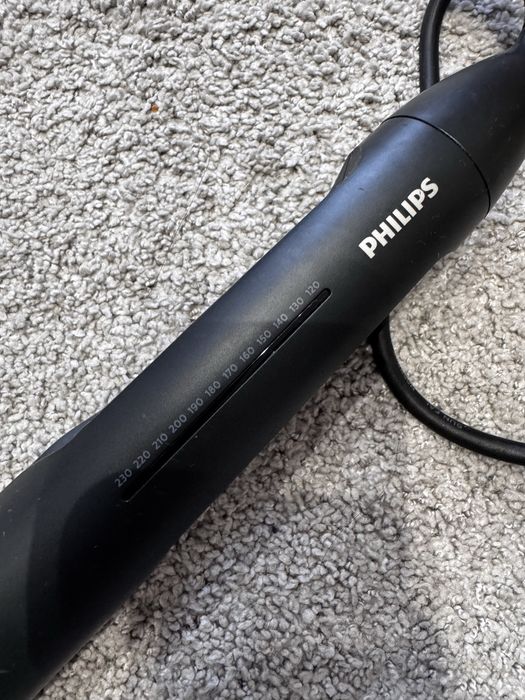 Стайлер Philips для выравнивания волос