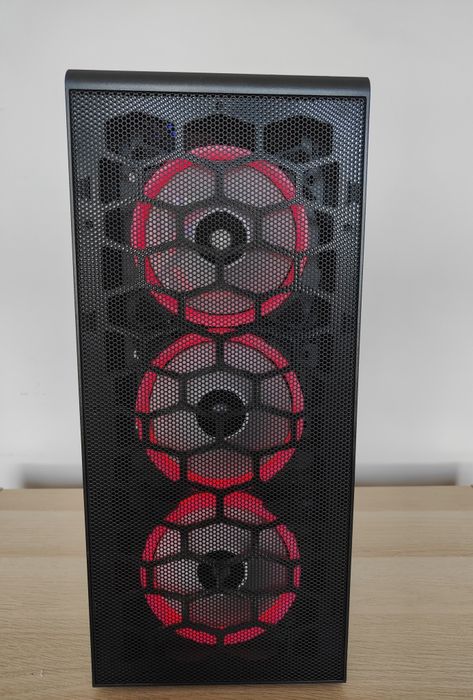 Komputer do gier [Radeon RX 6650 XT, Ryzen 5 5600, 16GB RAM, 1TB SSD]