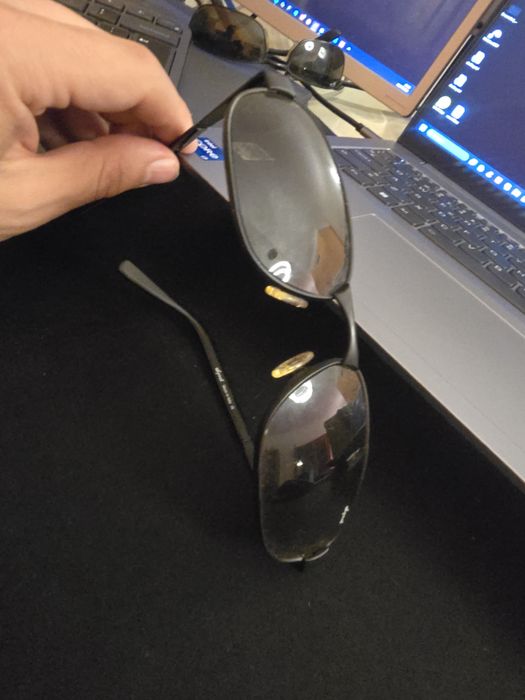 Oculos de sol ray ban pretos curtos
