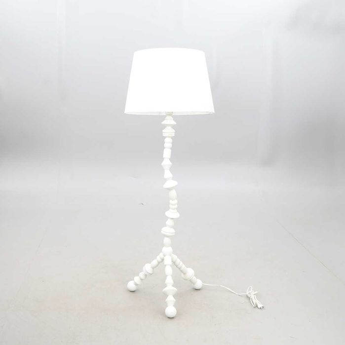 Candeeiro de pé IKEA