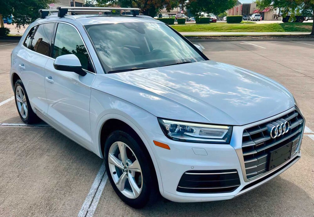 Audi Q5 Premium Plus      2020