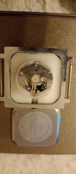 Zegarek EWATCH Quartz designerski, nietypowe szkiełko 3D, sprawny