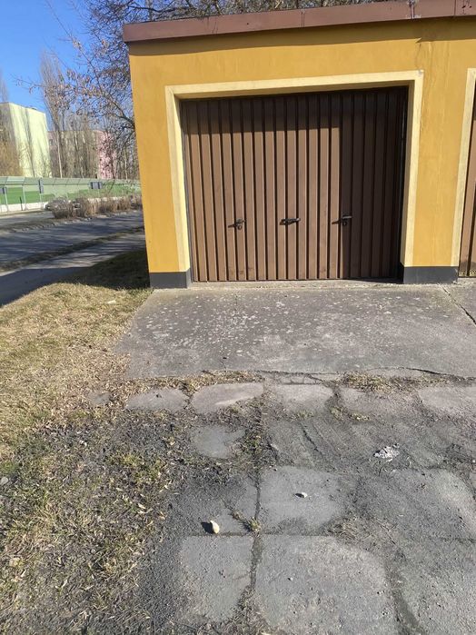 Garaż przy ul. Koszalińskiej.