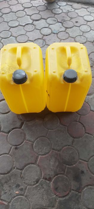 Продам    канистры