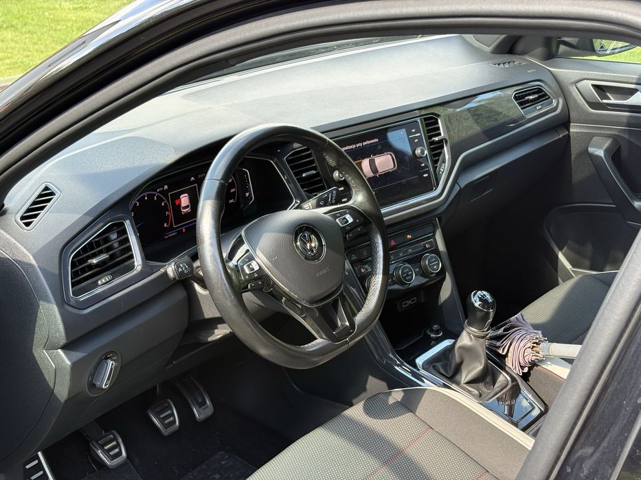 VW T-Roc 1.5 benzyna virtual cocpit