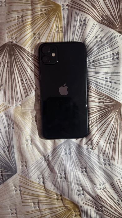 iPhone 11 em bom estado