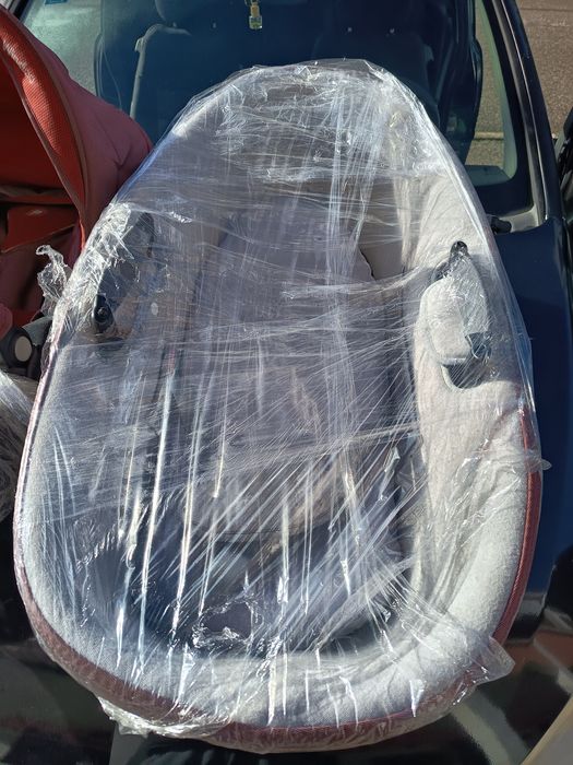 Berço de bebe+cadeira de bebe