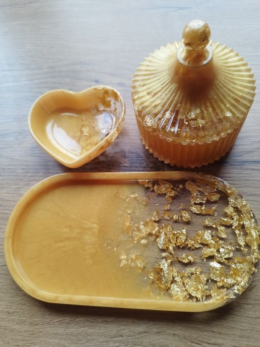 Rękodzieło zestaw na biżuterię z żywicy epoksydowej handmade złoty