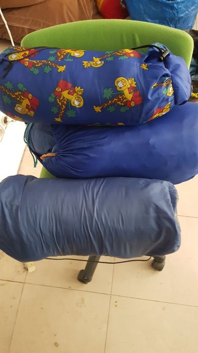 Pięć  solidnych śpiworòw typu Mumia