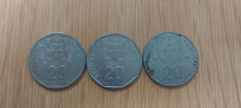 Moedas 20 escudos