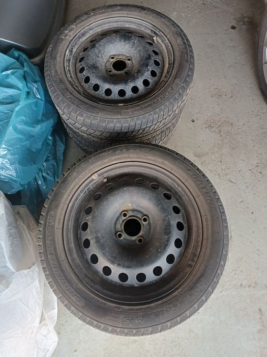 Opony zimowe 205/55/16