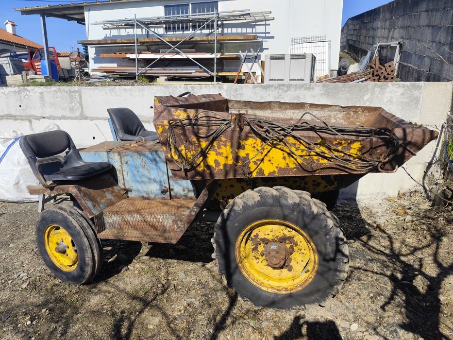 Dumper com motor de arranque