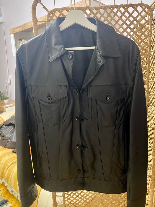 Продам свою уживану шкіряну чорну куртку Zara (Іспанія) розмір S/M