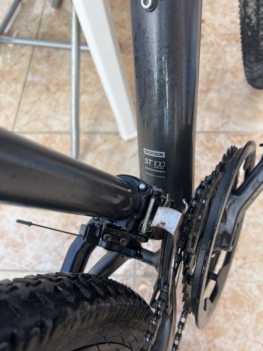 Bicicleta st100 com destaques em azul NEGOCIALVEL