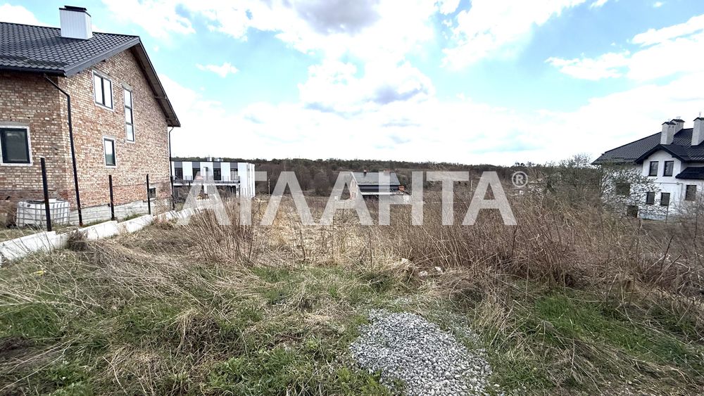 Продаж земельної ділянки в Солонці з готовим проєктом будинку.