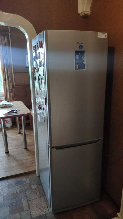 *Продаж 3-х кімнатної квартири по вул. Авраменка, Шевченківський район