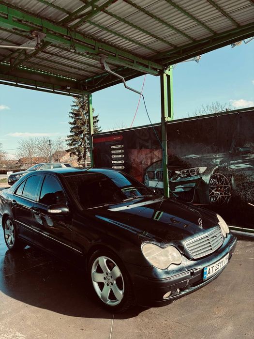 Mercedes Benz 203 2002 рік 2.0 компресор механіка 6ступка