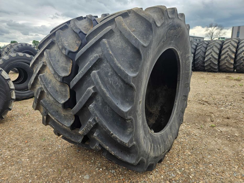 Opony 710/70R42 Mitas SVT