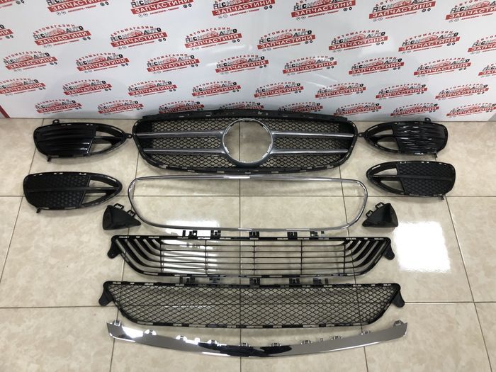 Mercedes W212 E212 Мерседес 212 решітка бампера права ліва центральна