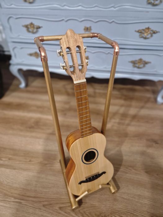 Suporte para cavaquinho,  bandolim,  violino,  guitarra portuguesa etc