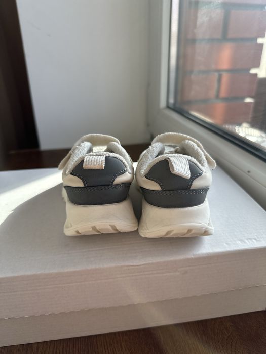 Кросівки hm 22 розмір