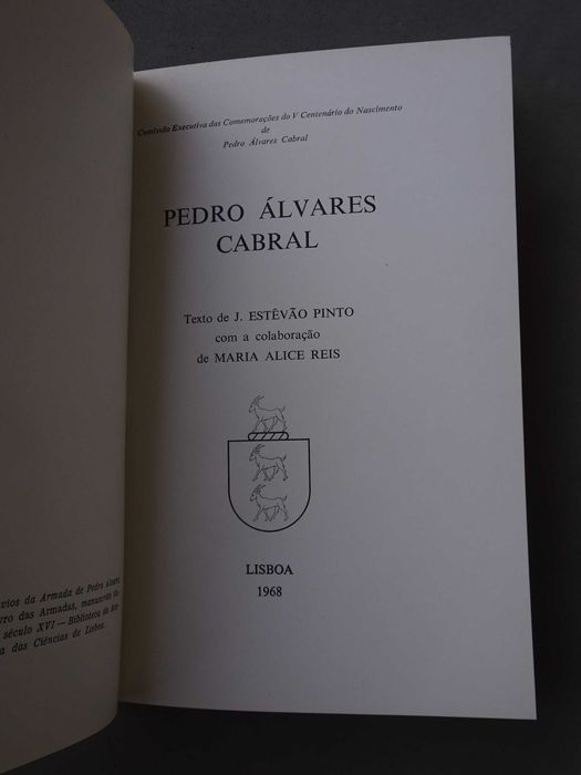 Livro Pedro Álvares Cabral - J. Estevão Pinto 1968